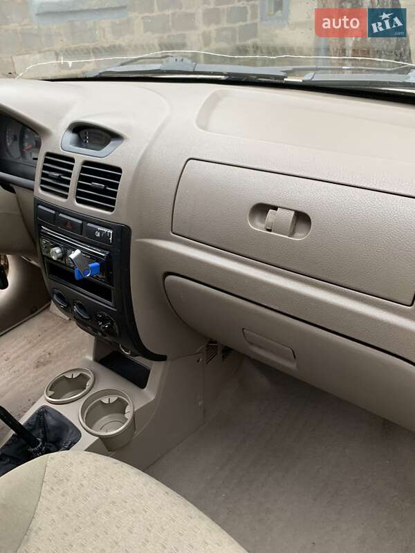 Универсал Kia Rio 2004 в Харькове фото 14 Универсал Kia Rio 2004 в Харькове