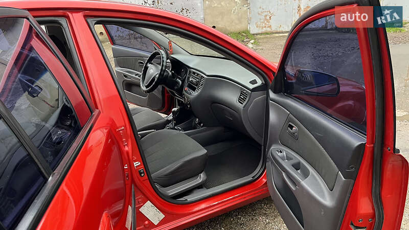 Седан Kia Rio 2008 в Одессе