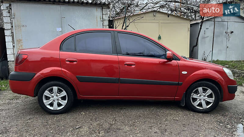 Седан Kia Rio 2008 в Одессе