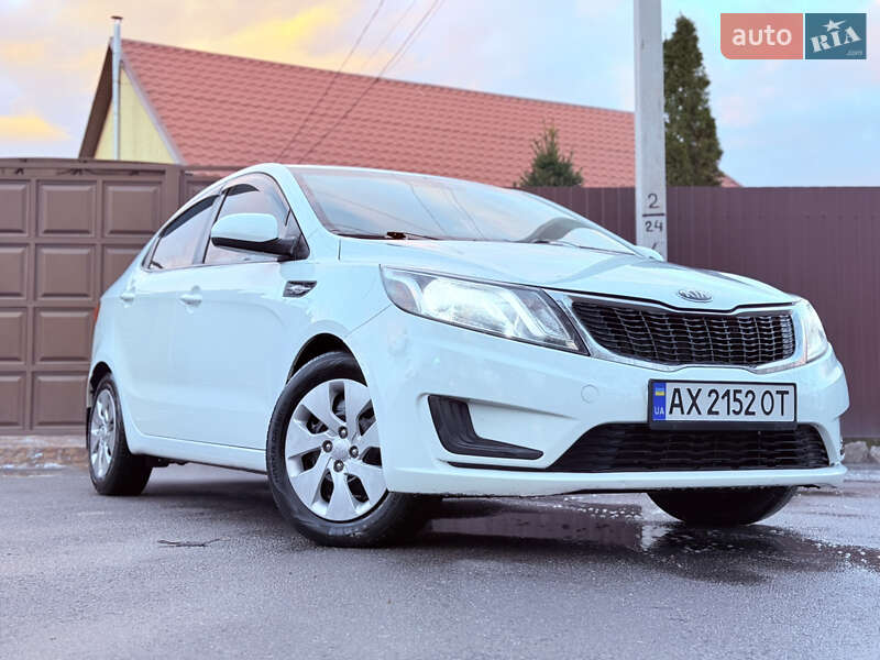 Kia Rio 2013 Kia Rio 2013