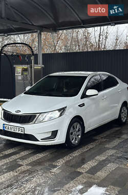 Седан Kia Rio 2013 в Киеве