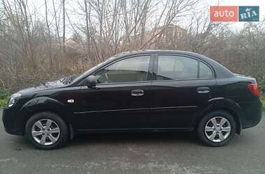 Седан Kia Rio 2010 в Борисполі