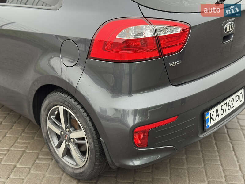 Хэтчбек Kia Rio 2016 в Киеве