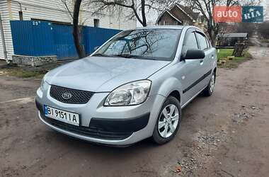 Седан Kia Rio 2009 в Полтаве