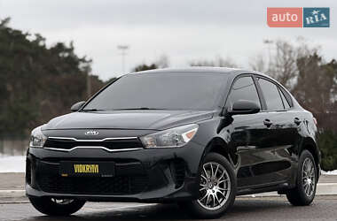 Седан Kia Rio 2017 в Києві