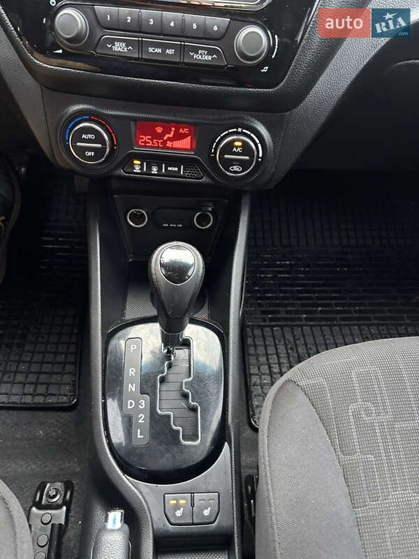 Седан Kia Rio 2014 в Харкові