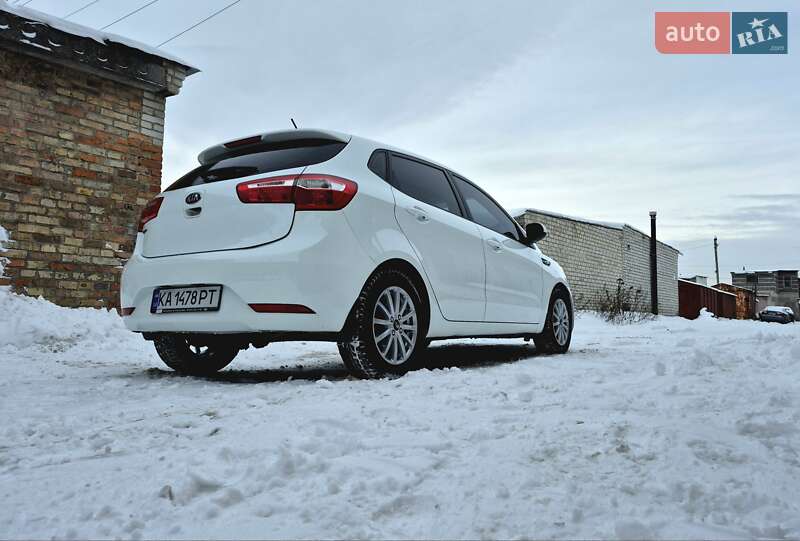 Хэтчбек Kia Rio 2013 в Киеве