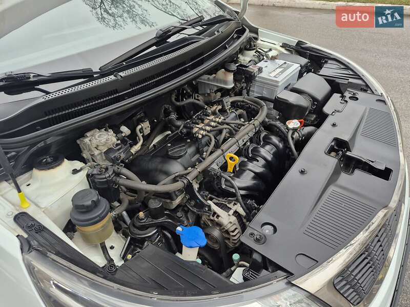 Хэтчбек Kia Rio 2013 в Киеве