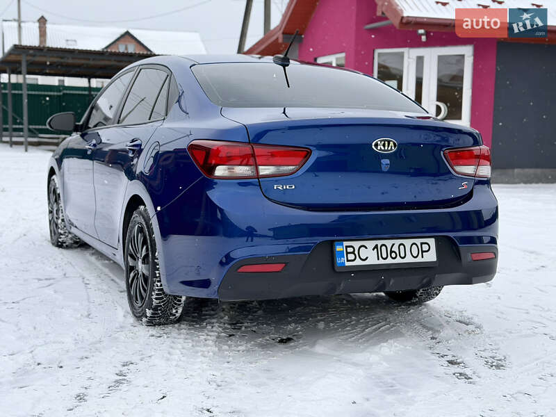 Седан Kia Rio 2019 в Львові