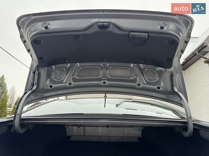 Седан Kia Rio 2012 в Киеве