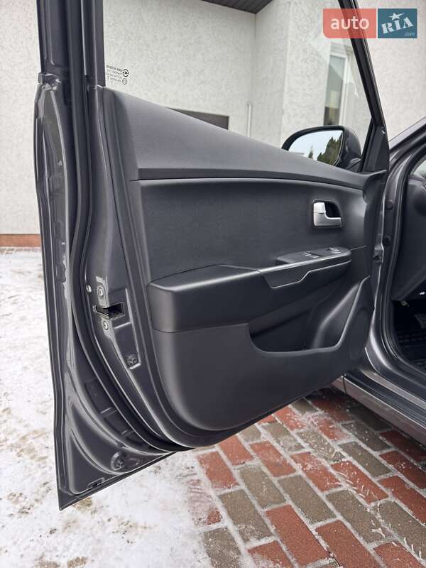 Седан Kia Rio 2012 в Киеве