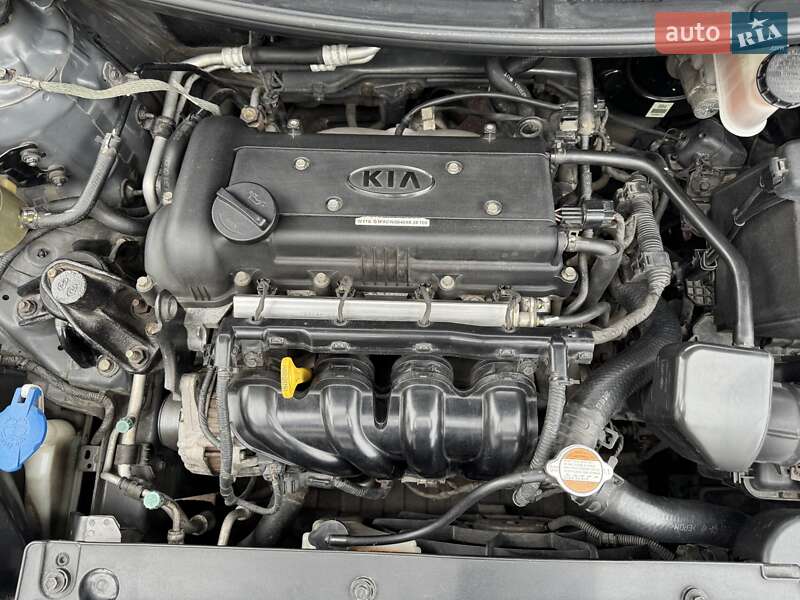 Седан Kia Rio 2012 в Киеве