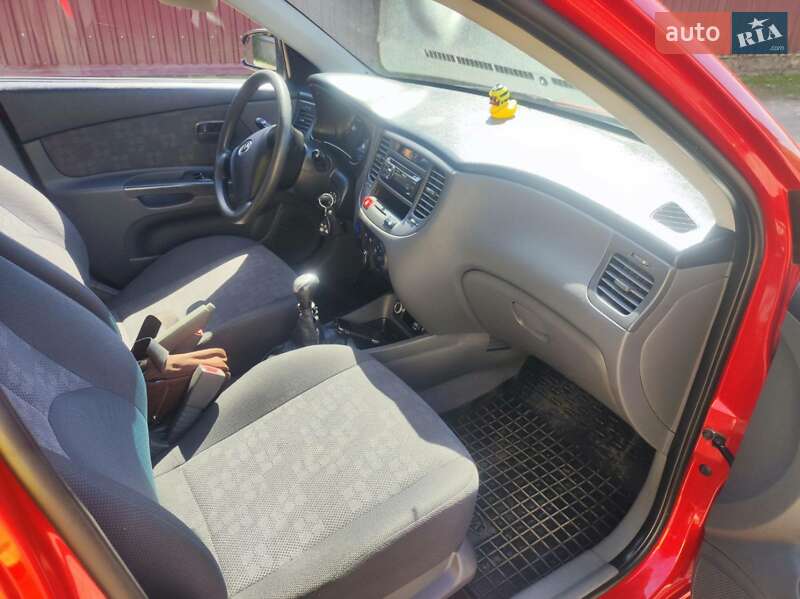 Хетчбек Kia Rio 2008 в Києві