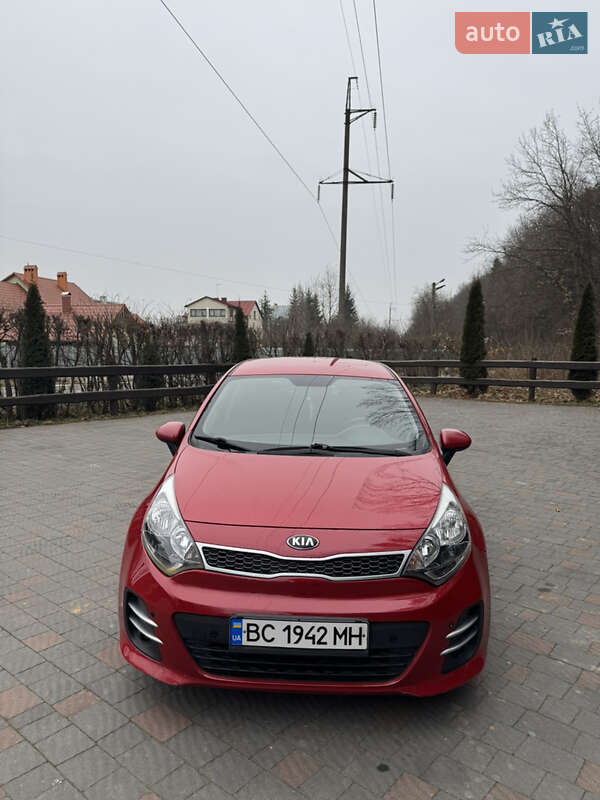 Хетчбек Kia Rio 2015 в Львові