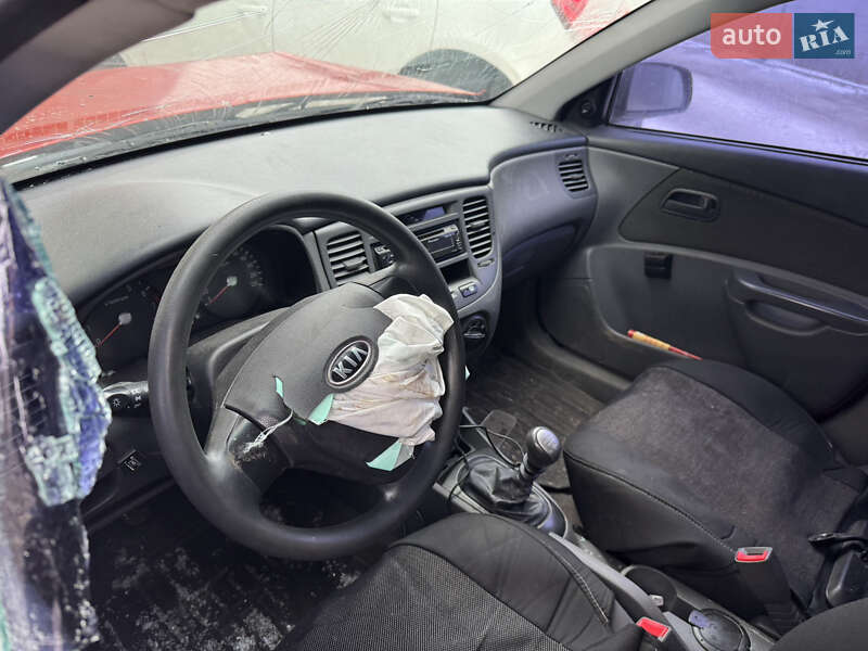 Седан Kia Rio 2008 в Киеве