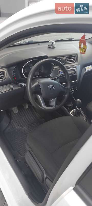 Седан Kia Rio 2012 в Хмельницком
