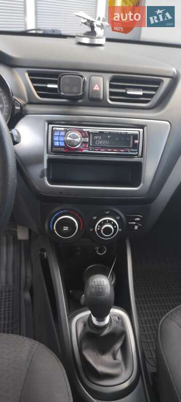 Седан Kia Rio 2012 в Хмельницком