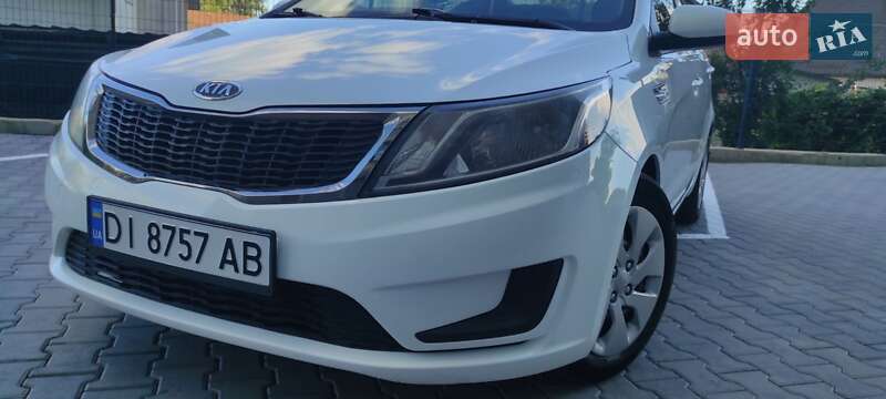 Седан Kia Rio 2012 в Хмельницком