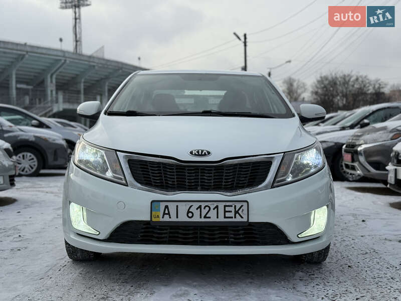 Седан Kia Rio 2013 в Полтаве