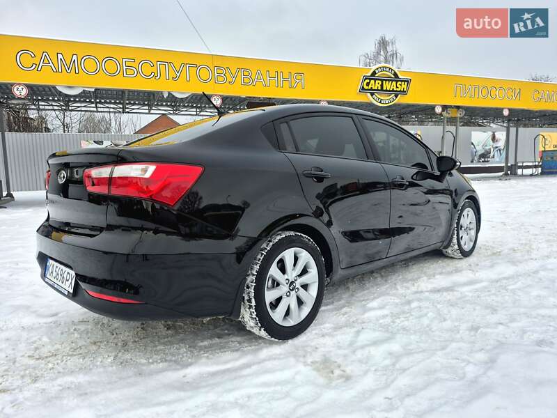 Седан Kia Rio 2015 в Киеве