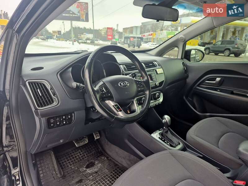 Седан Kia Rio 2015 в Киеве