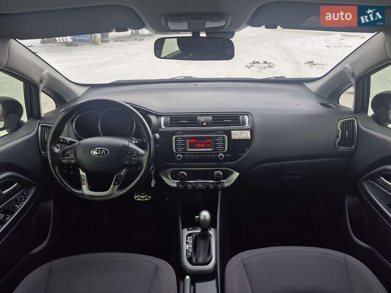 Седан Kia Rio 2015 в Киеве