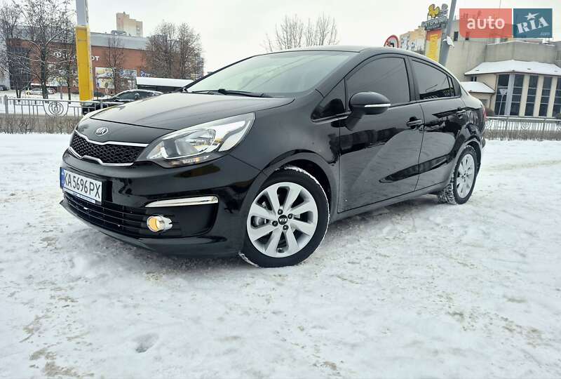 Седан Kia Rio 2015 в Киеве