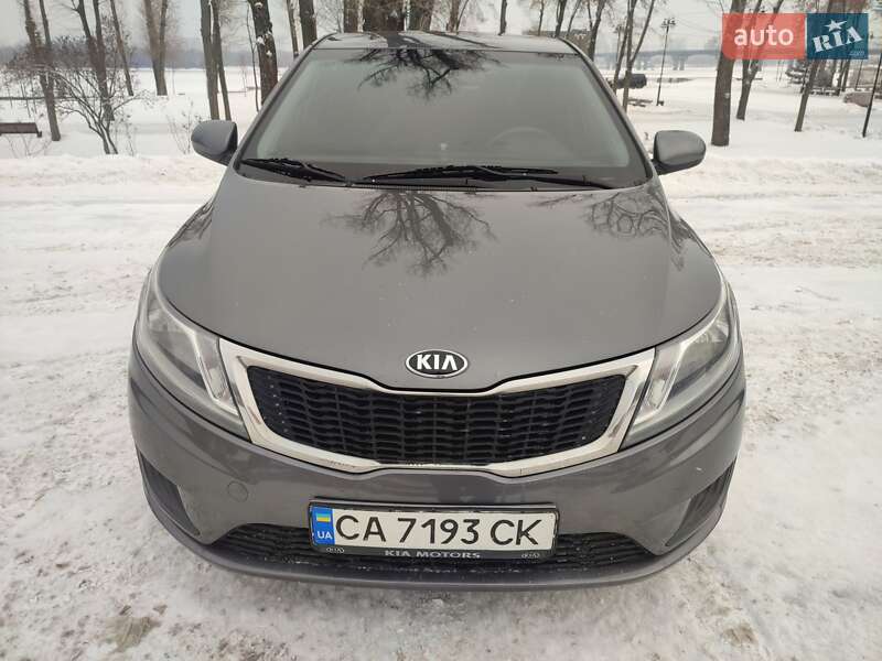Седан Kia Rio 2013 в Киеве