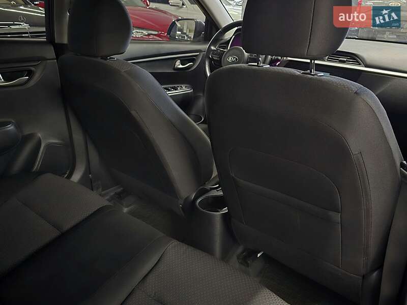 Седан Kia Rio 2021 в Николаеве