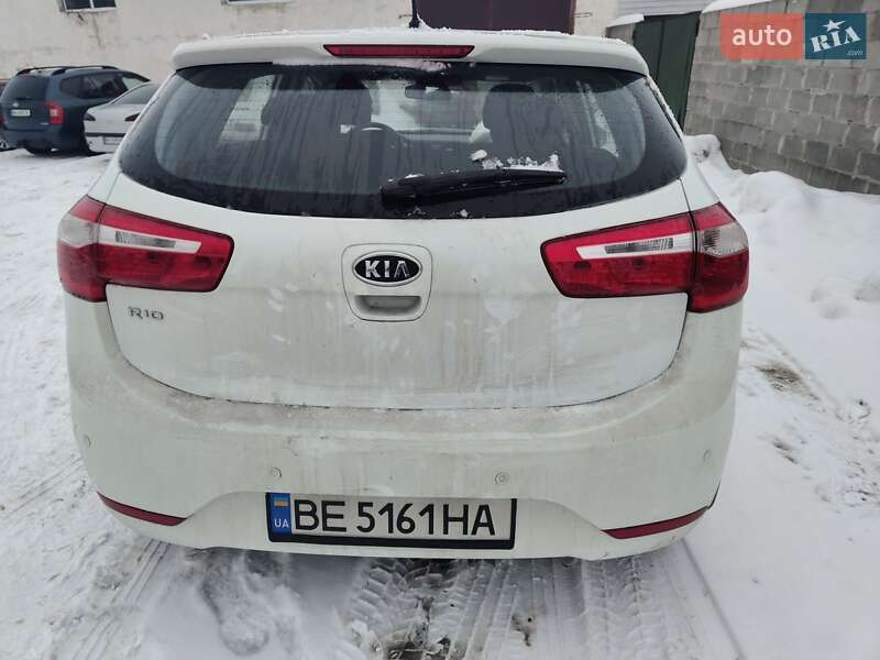 Хэтчбек Kia Rio 2012 в Остроге фото 2 Хэтчбек Kia Rio 2012 в Остроге