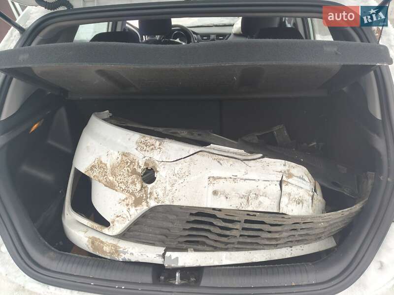 Хэтчбек Kia Rio 2012 в Остроге фото 17 Хэтчбек Kia Rio 2012 в Остроге