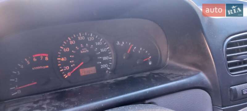 Седан Kia Rio 2002 в Бородянке