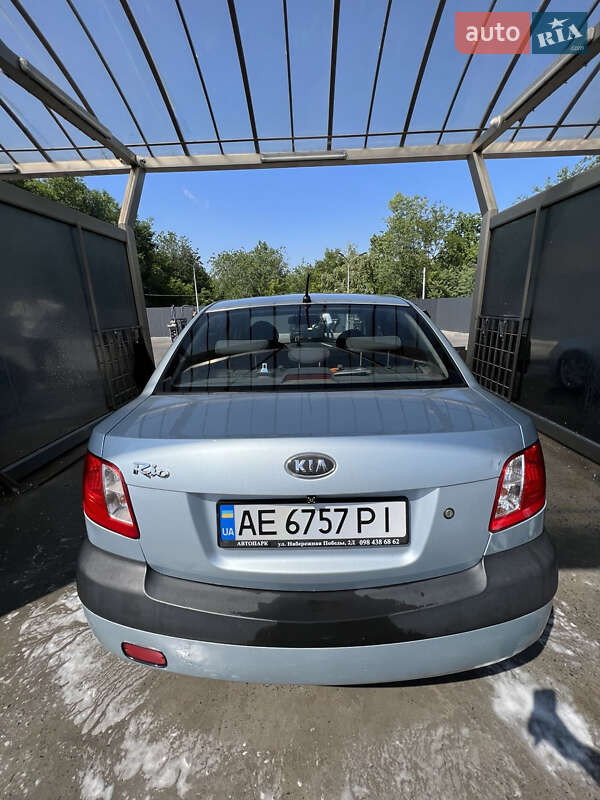 Седан Kia Rio 2008 в Дніпрі