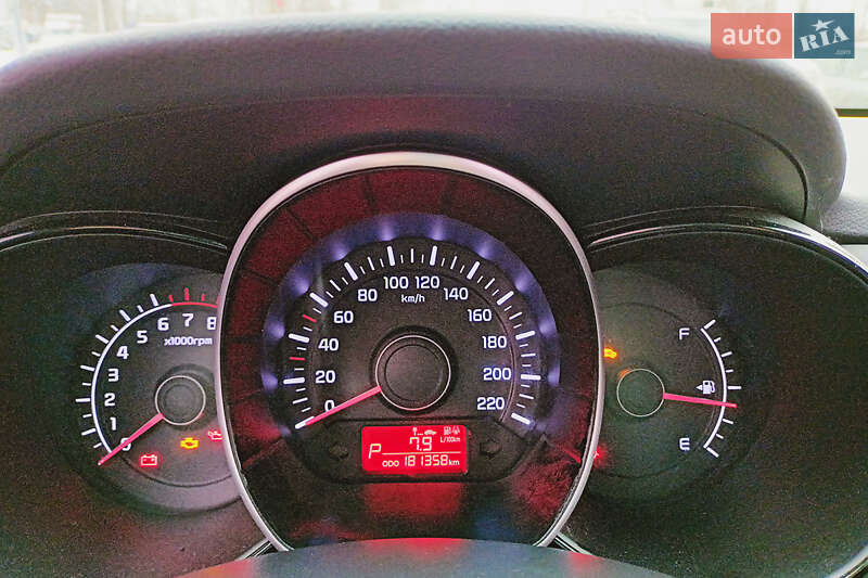 Седан Kia Rio 2011 в Киеве