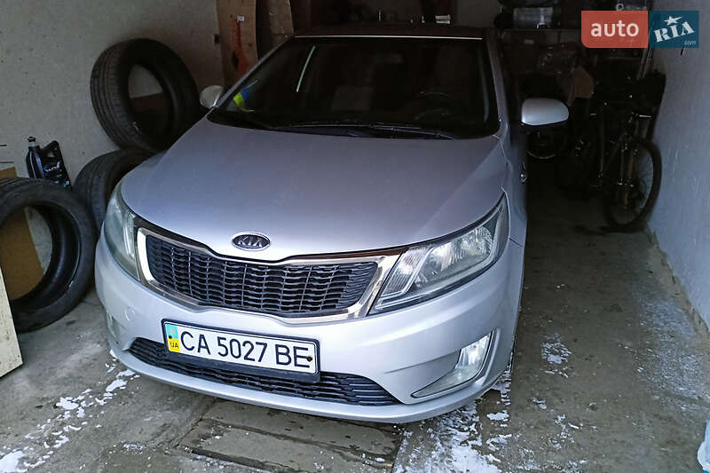 Седан Kia Rio 2011 в Киеве