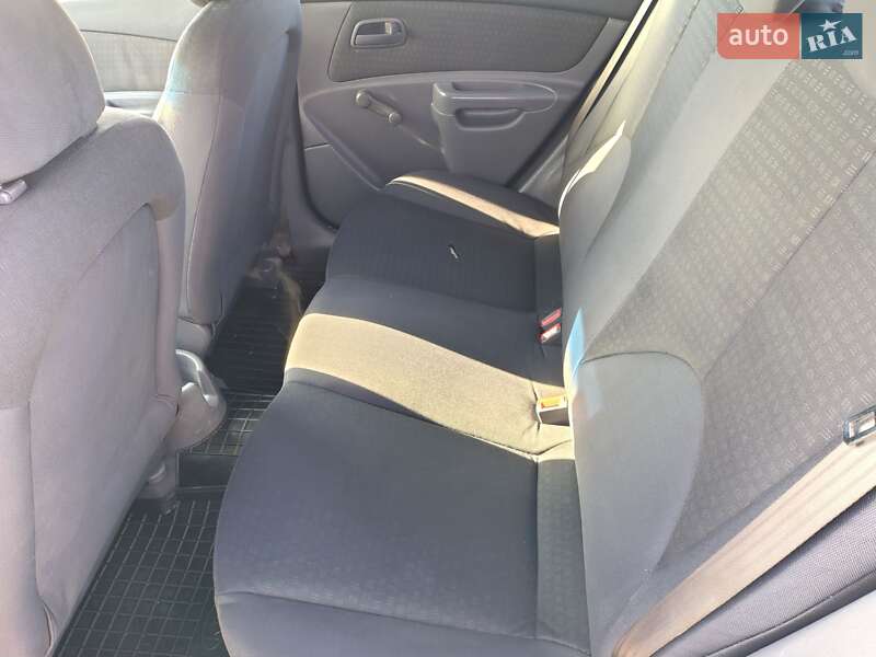 Седан Kia Rio 2007 в Житомире