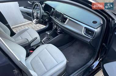 Седан Kia Rio 2019 в Львове
