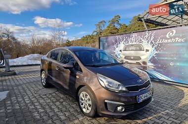 Седан Kia Rio 2015 в Львове