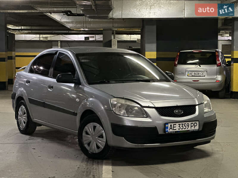 Седан Kia Rio 2007 в Днепре фото 10 Седан Kia Rio 2007 в Днепре