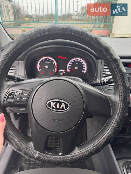 Седан Kia Rio 2011 в Киеве