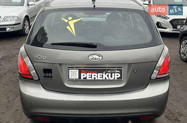Хэтчбек Kia Rio 2010 в Киеве