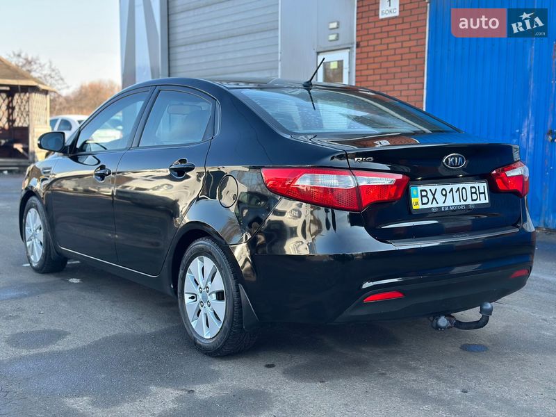 Седан Kia Rio 2012 в Хмельницком