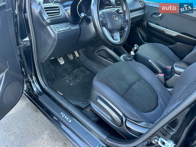 Седан Kia Rio 2012 в Хмельницком