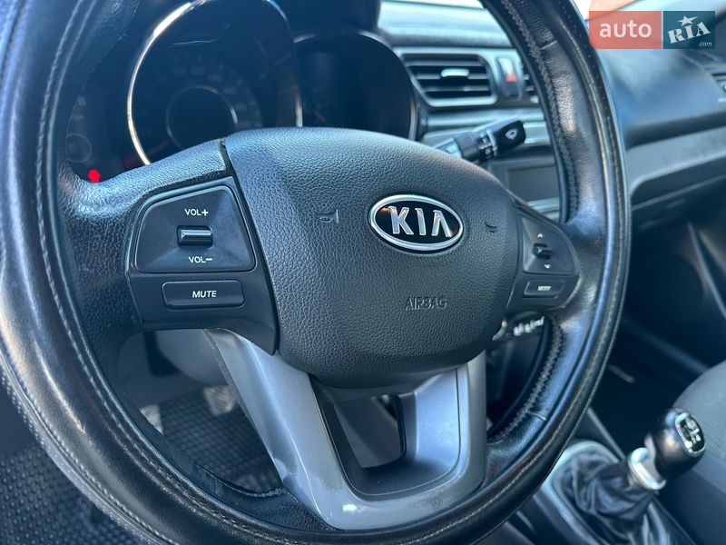 Седан Kia Rio 2012 в Хмельницком