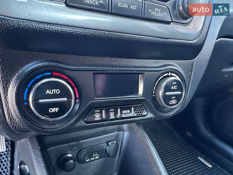 Седан Kia Rio 2012 в Хмельницком