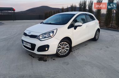 Хетчбек Kia Rio 2013 в Ужгороді