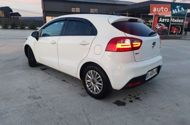 Хетчбек Kia Rio 2013 в Ужгороді