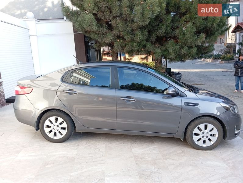 Седан Kia Rio 2013 в Одессе