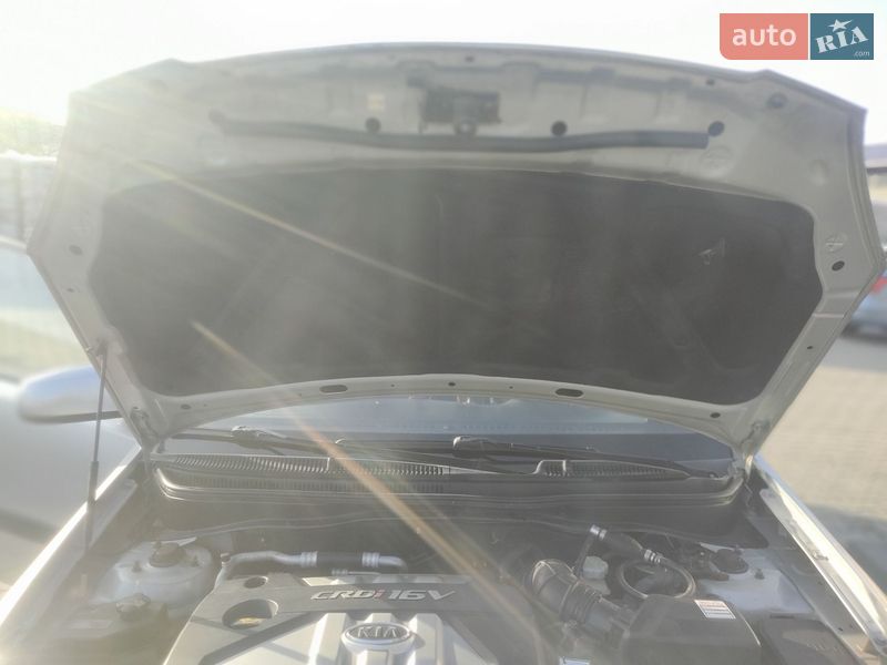 Хэтчбек Kia Rio 2006 в Тернополе