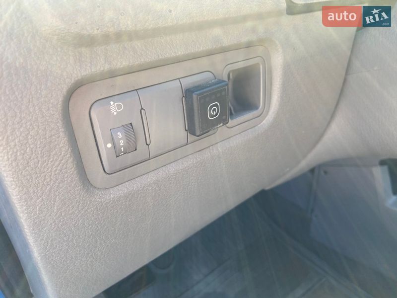 Седан Kia Rio 2004 в Жмеринке